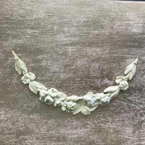 Swags: SW24 - Rose and Leaf Swag