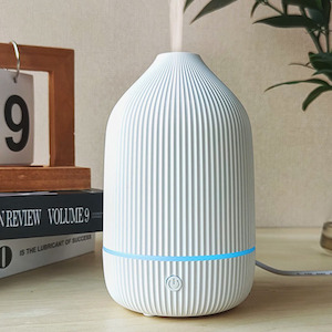oil diffuser: 100ml Ultrasonic Compact Oil Diffuser