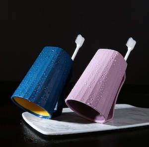 Personal Care: Invertible Rinse Cup