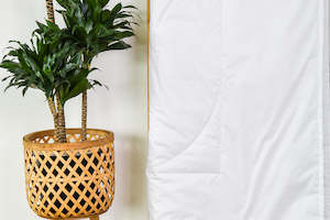 Home & Garden: Wool 150gsm Summer Weight Machine Washable Duvet - Made in NZ