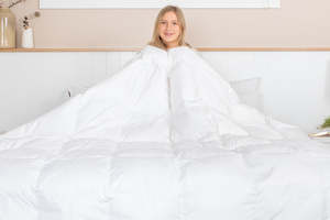 Favourites: 80% Hungarian Goose Down Winter Weight Duvet - Made in NZ