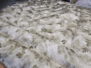 Queen size silk vintage green bouquet - Eiderdowns By Anita