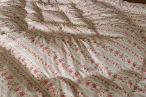 Single eiderdown Rows of Roses - Eiderdowns By Anita