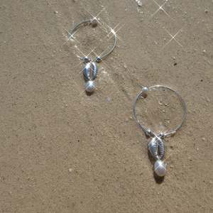 Castaway: Calypso Baroque Pearl & Shell Earrings
