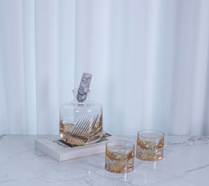 Crystal Decanter: Whiskey Decanter and Glass Set