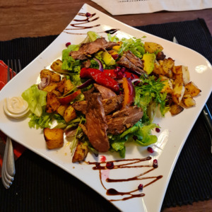 Frontpage: Beef Salad