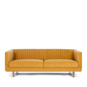 MADAGASCAR SCHOOL SOFA "HONEY GOLD"