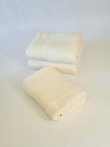Towels: Cotton Bath Towel 50x90 cm, Cream