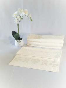 Bath Towel Rubella 50x90 cm