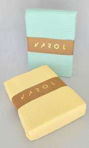 Blankets: Comfort Textile Bedspread Varol 220x240