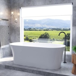 Freestanding Acrylic Baths: NEWTECH CURVE FREESTANDING BATH - 2 SIZES