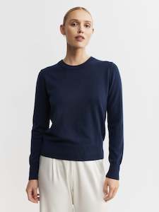 Core Womens: Essential Cashmere Rib Crew Sweater - Navy