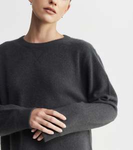 Crew Necks 1: Cloud Cashmere Shrunken Crew - Steel
