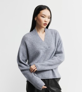 Featherweight: Featherweight Cashmere V - Grey Melange