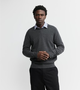 Mens Cashmere: Mens Cashmere Saddle Crew - Carbon