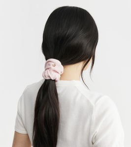 Cashmere Scrunchie - Powder Pink