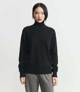 Best Sellers: Signature Relaxed Cashmere Turtle Neck - Black