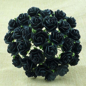 Flowers Open Roses: Open Roses - Jet Black