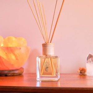 Diffusers Oils: Reed Diffuser Coconut + Sandalwood