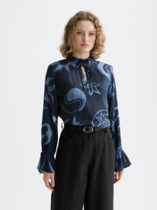Maison Scotch - Printed Drawstring Cuffs Blouse - Cosmic Sky Spaced