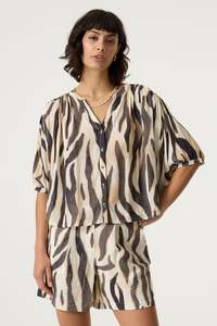 Garcia: Garcia - Tiger Print SS Blouse - Turtledove