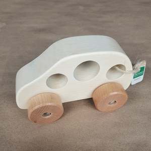 Discoveroo- Chunky Car White