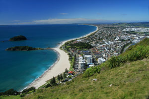 Products: 2-Night Weekend Getaway at Mount Maunganui - Equus Auctions