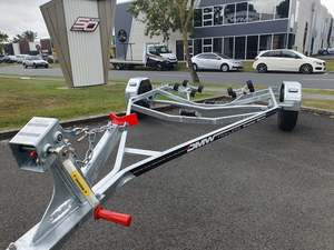 Boat Trailers: DMW Premier 480 Boat Trailer