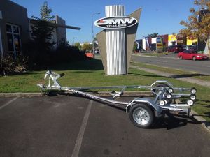 Boat Trailers: DMW Premier 440 Boat Trailer