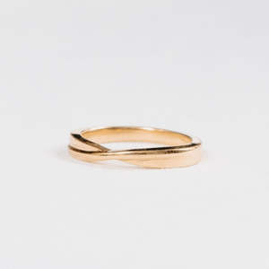 Wedding Rings: Crossover Wedder