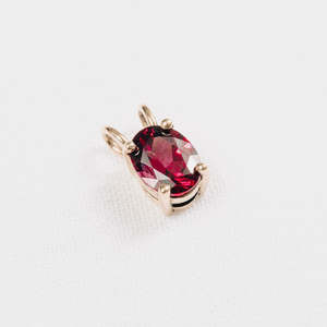 Necklaces: Rhodolite Garnet Pendant