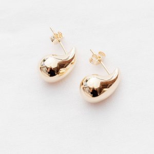 Earrings: Teardrop Studs