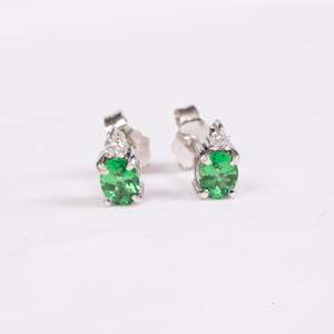 White Gold: Double Studs