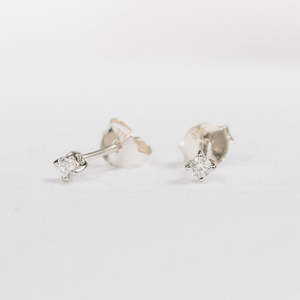 White Gold: Dot Studs