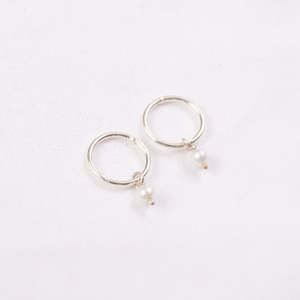 Sleeper with Seed Pearl