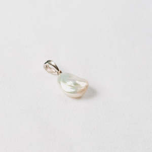 Keshi White Pearl Pendant