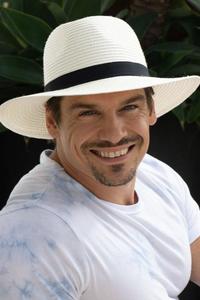 Rigon Headwear: Rigon Apache Unisex Fedora - Ivory