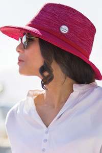 Evoke: Evoke Aston Fedora - Mixed Red/Red