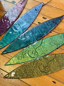 Glass Wakas: Medium Waka Native Fantail