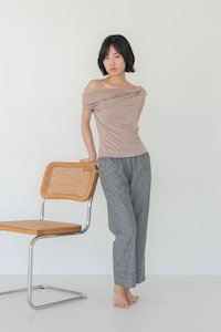 Easy To Care: Relaxed Drawstring Capri in Dark Denim