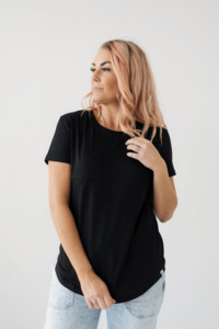 Black Everyday Tee | Horizontal Zip