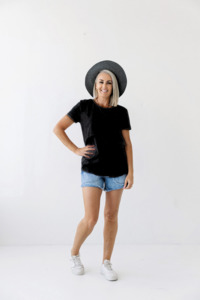 Black Everyday Tee | Classic Flap