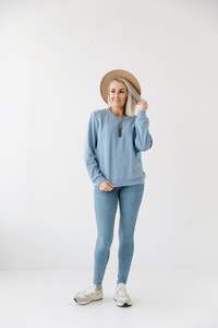 Long Sleeve Breastfeeding Tops: Blue Waffle Top