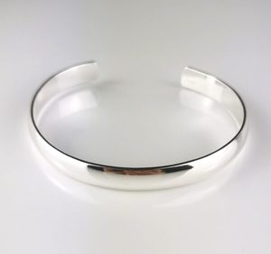 Products: Willow Adjustable Bangle – Silver - Estilo Boutique