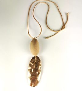 Zara Adjustable Necklace – Beige/Gold - Estilo Boutique