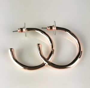 Products: Zoe Hoop Earrings – Silver - Estilo Boutique