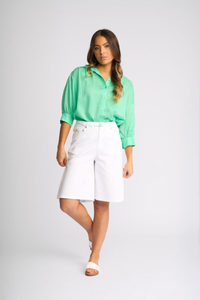Products: Zuri Short – White Denim - Estilo Boutique