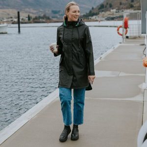 Billie Raincoat – Black/Evie Marble - Estilo Boutique