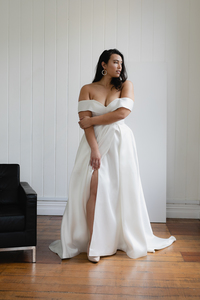 Bridal – Etcetera Bridal: Hera Couture – Francois Curve