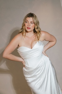 Bridal – Etcetera Bridal: Hera Couture – Ricci Curve